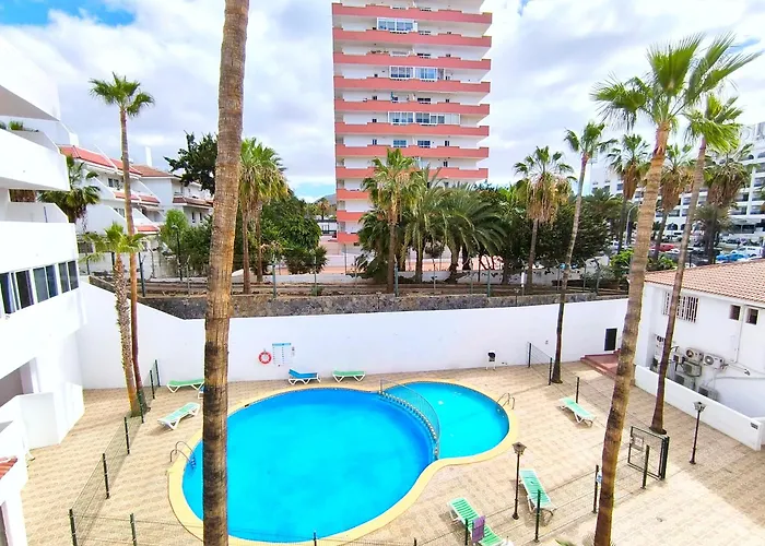 Las Americas Holidays